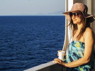 Travel Tips for Women And Moms Traveling Abroad