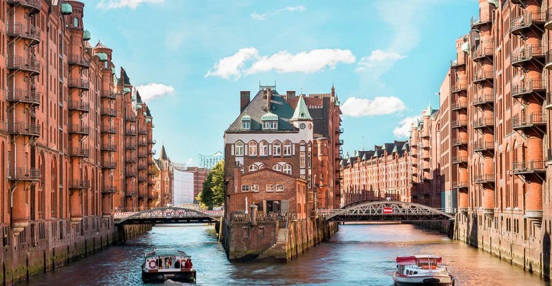 Speicherstadt and HafenCity Tour