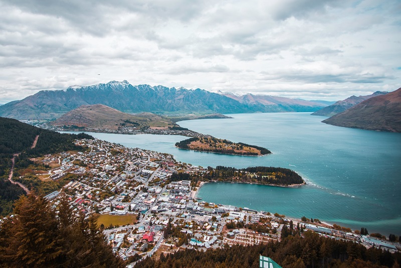 Queenstown - Best-Places-to-Live-in-New-Zealand-for-Families