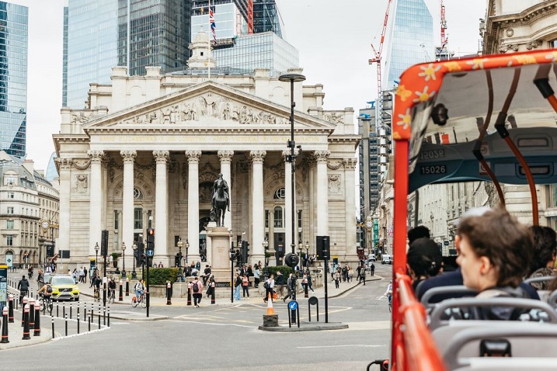 London city bus sightseeing guide
