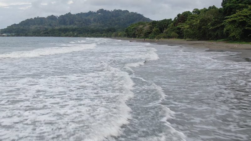 Playa Negra